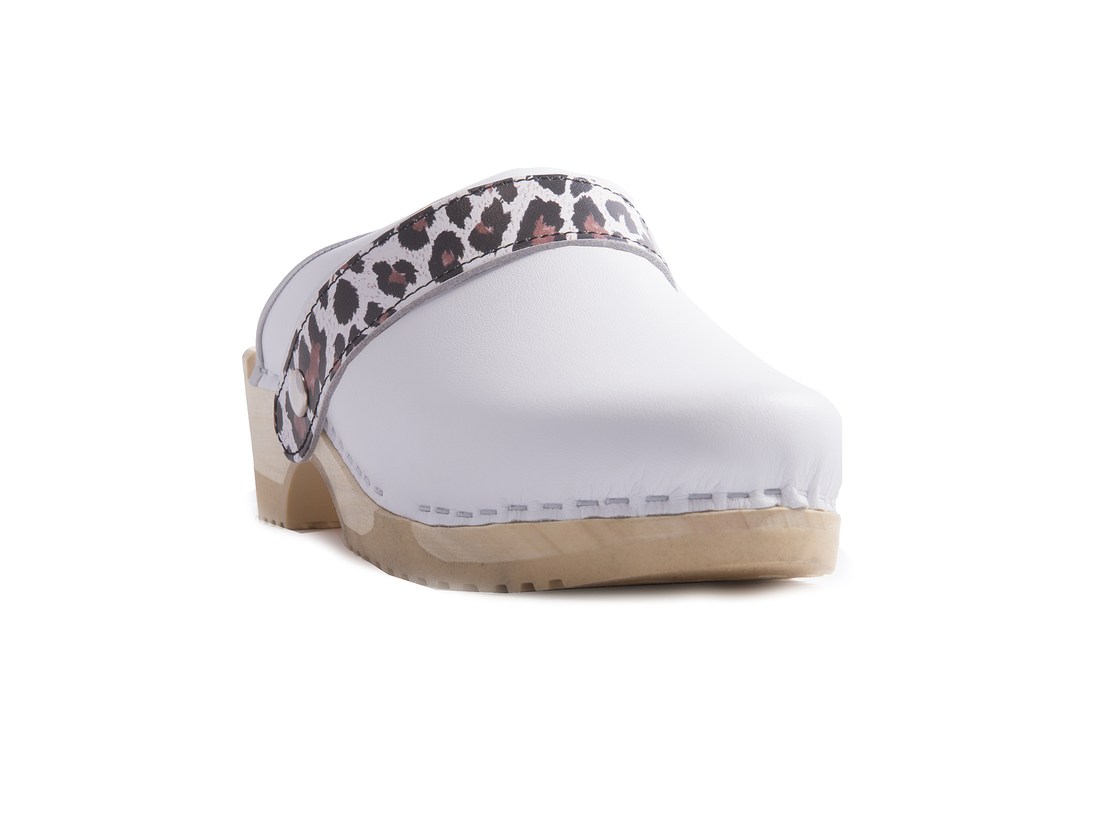 CLCKWHT-CSLPD-BRN-Tjoelup-b