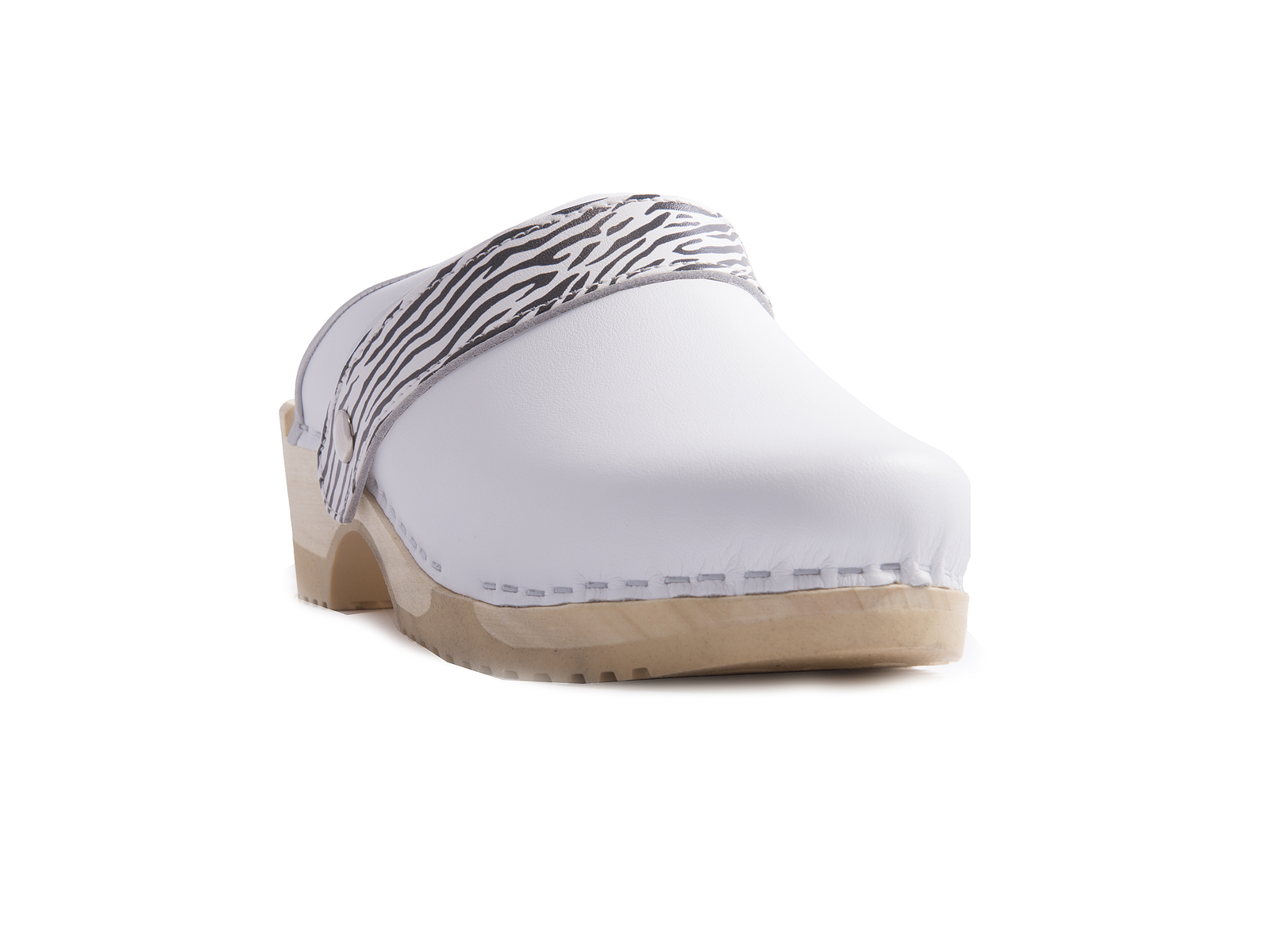 CLCKWHT-CSZEB-WHT-Tjoelup-b