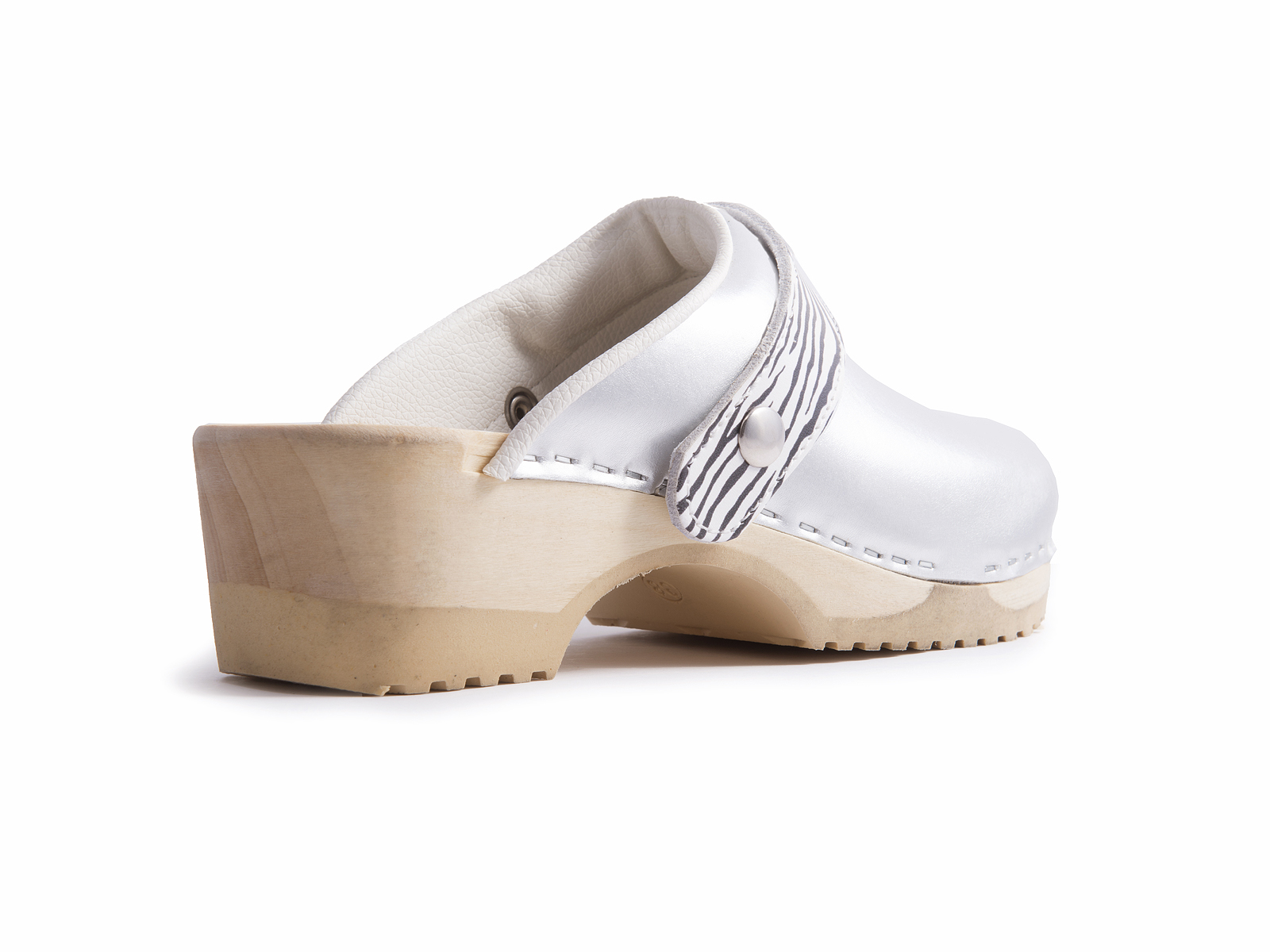 CLCKSIL-CSZEB-WHT-Tjoelup-d